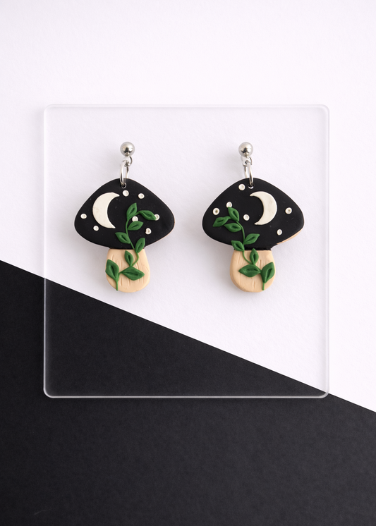 Magical Mushroom - Black